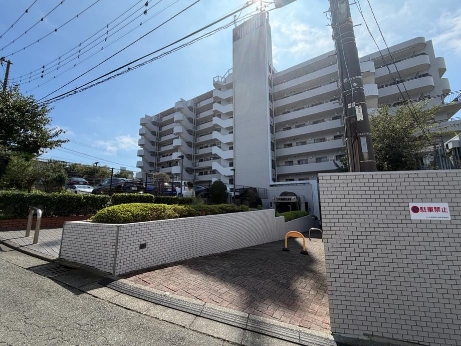 2LDK apartment in Yokosuka, Kanagawa - Photo 1