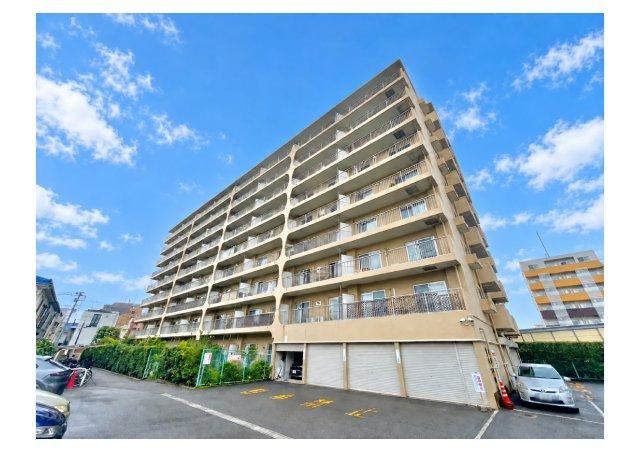 2LDK apartment in Meguro Ward, Tokyo - Photo 1