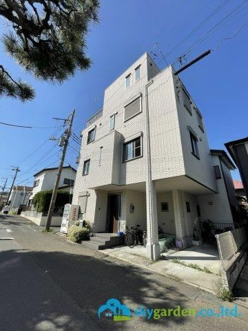 9LDK house in Hiratsuka, Kanagawa - Photo 1