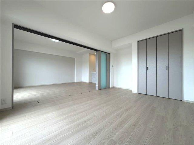 3LDK apartment in Handa, Aichi - Photo 1