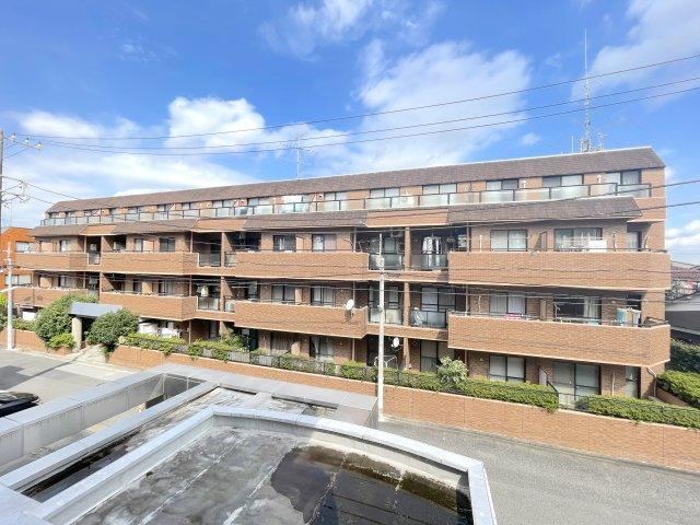 3DK apartment in Katsushika Ward, Tokyo - Photo 1