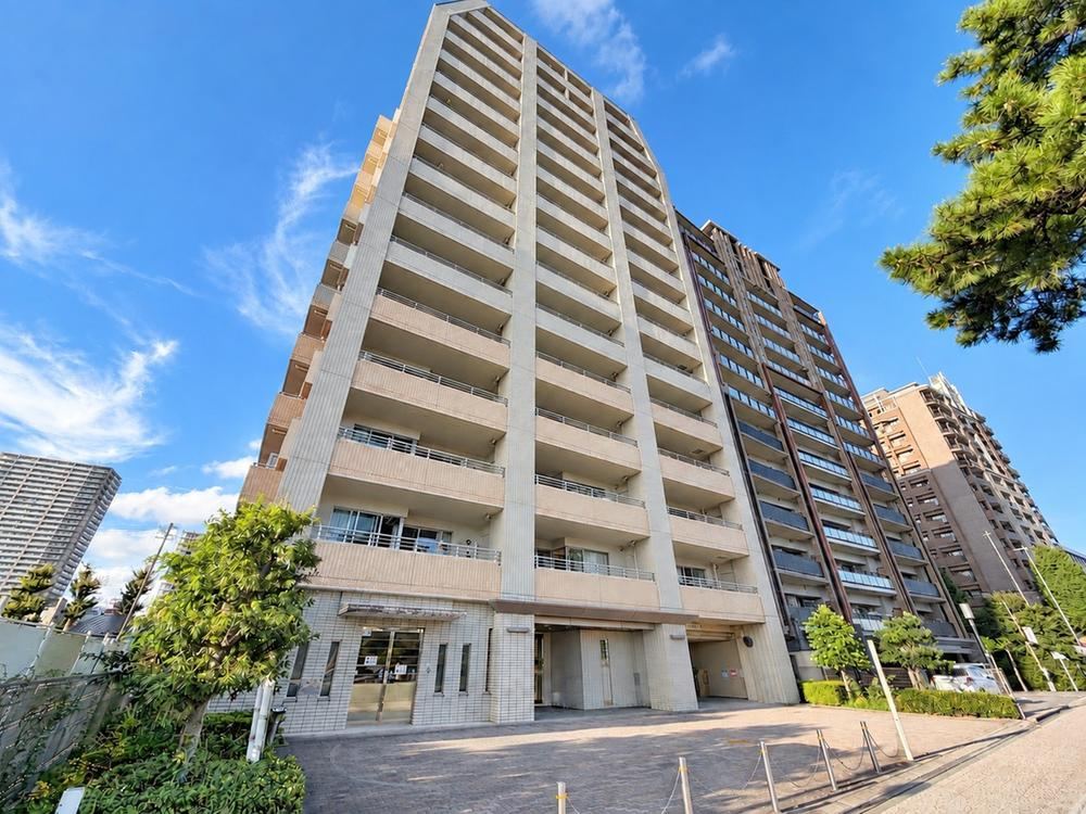 4LDK apartment in Okazaki, Aichi - Photo 1