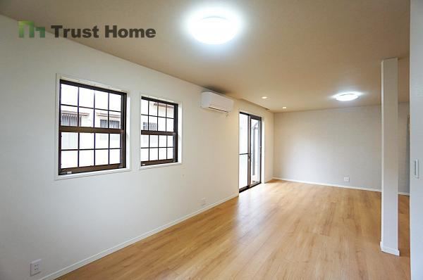 5LDK house in Kita Ward, Kobe, Hyogo - Photo 1