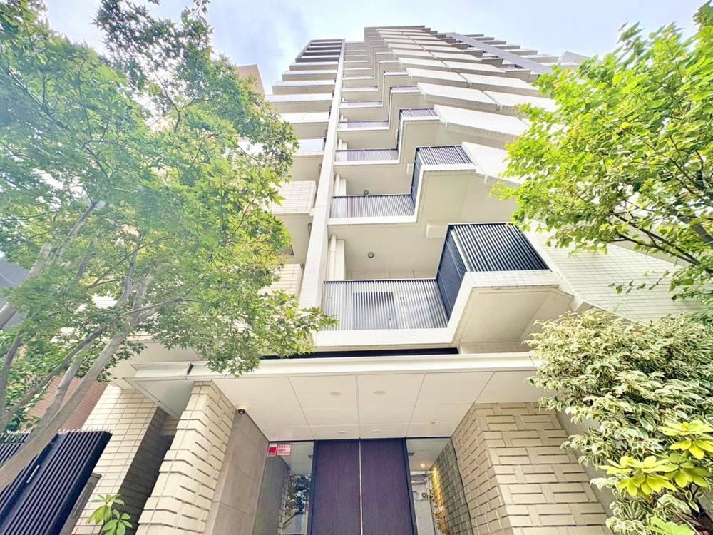 2LDK apartment in Nakano Ward, Tokyo - Photo 1