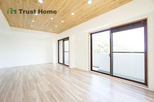 3LDK apartment in Nada Ward, Kobe, Hyogo - Photo 1
