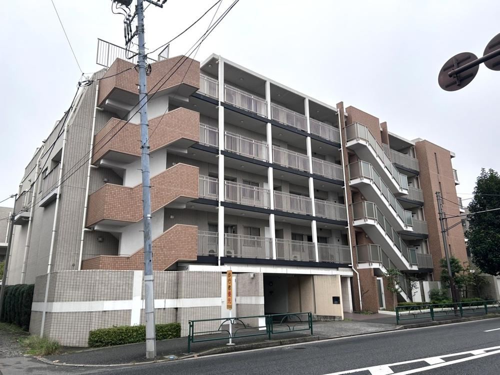 3LDK apartment in Nerima Ward, Tokyo - Photo 1