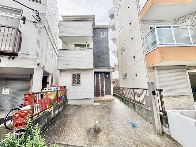 4LDK house in Tsurumi Ward, Yokohama, Kanagawa - Photo 1