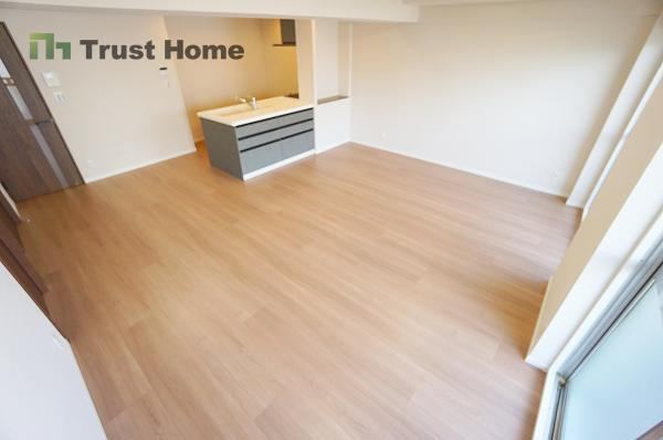 3LDK apartment in Nishinomiya, Hyogo - Photo 1