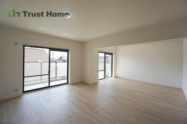 3LDK apartment in Toyonaka, Osaka - Photo 1