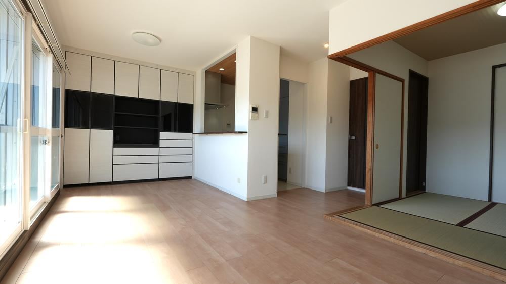 3LDK apartment in Asaminami Ward, Hiroshima - Photo 1