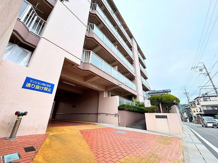 4DK apartment in Shimizu Ward, Shizuoka - Photo 1