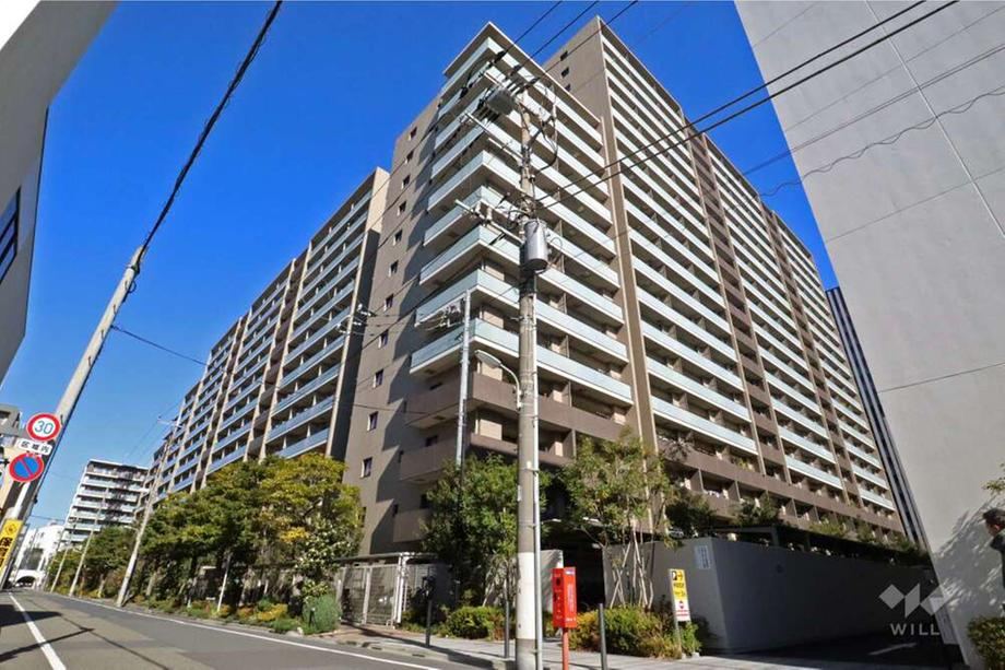 2LDK+S apartment in Shinagawa Ward, Tokyo - Photo 1