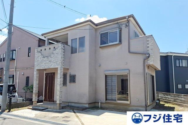 4LDK house in Izumi, Osaka - Photo 1