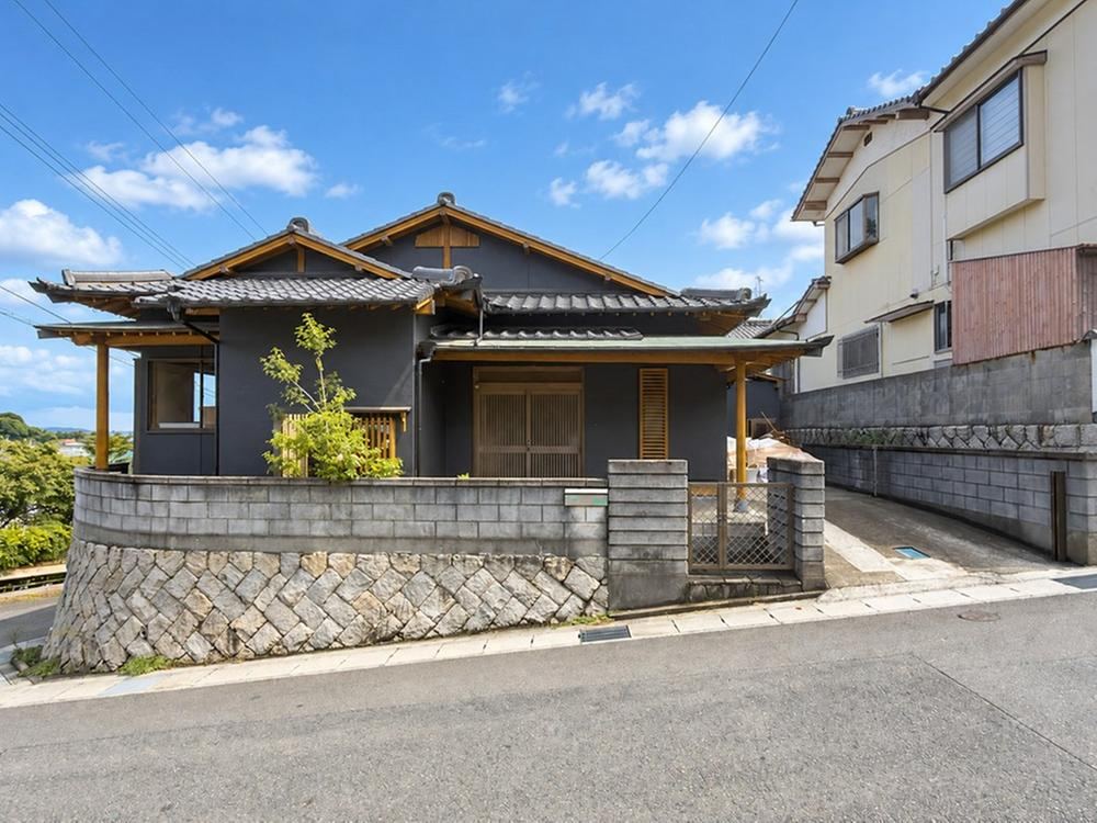 3LDK house in Shimonoseki, Yamaguchi - Photo 1