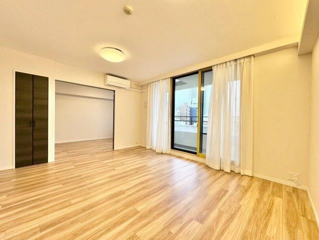 3LDK apartment in Nakano Ward, Tokyo - Photo 1
