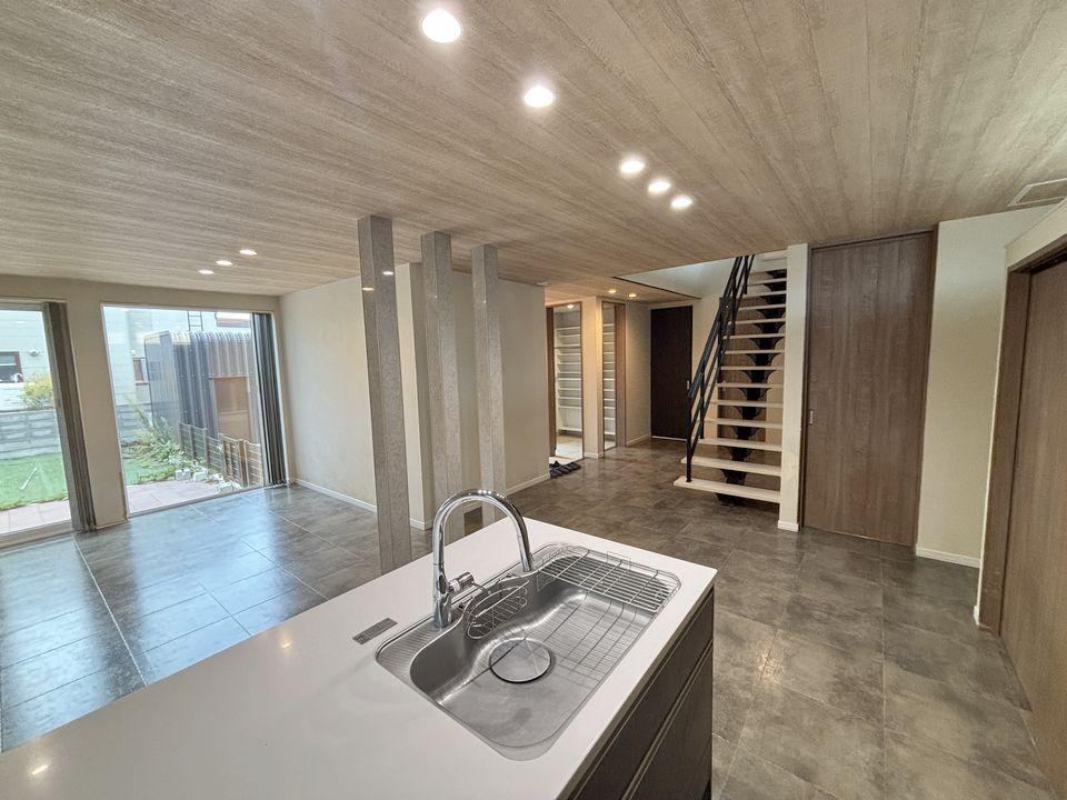 4LDK+2S house in Ishikari, Hokkaido - Photo 1