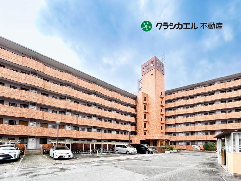 3LDK apartment in Utsunomiya, Tochigi - Photo 1