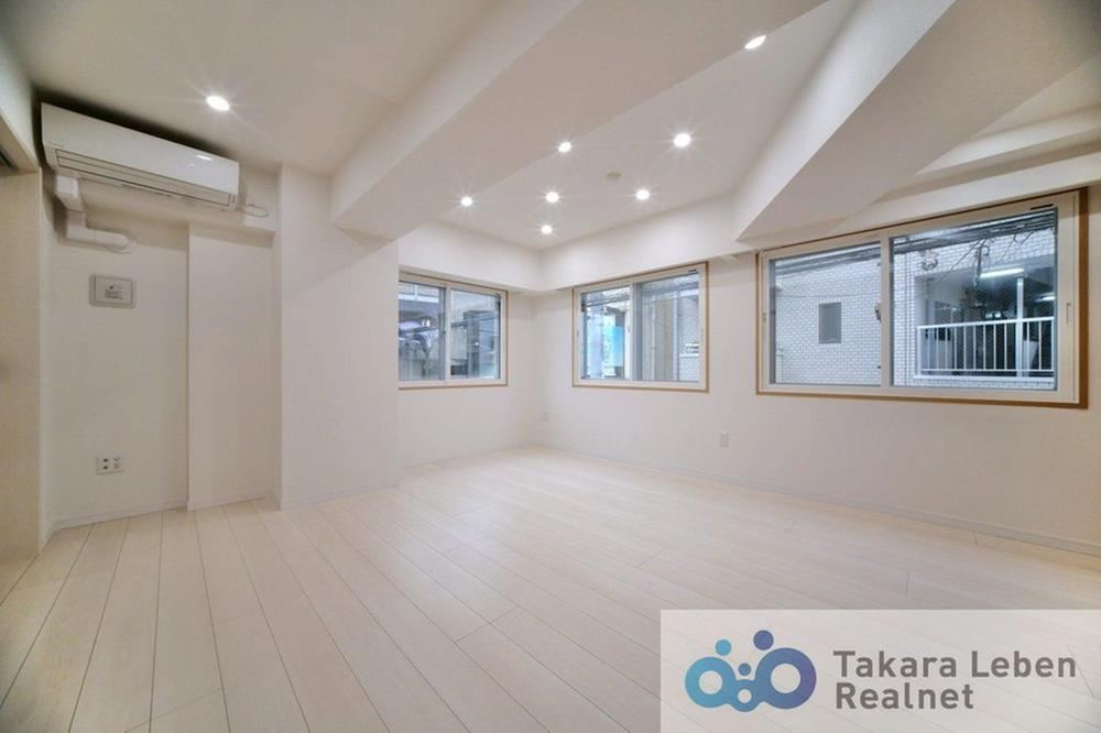3LDK apartment in Edogawa Ward, Tokyo - Photo 1