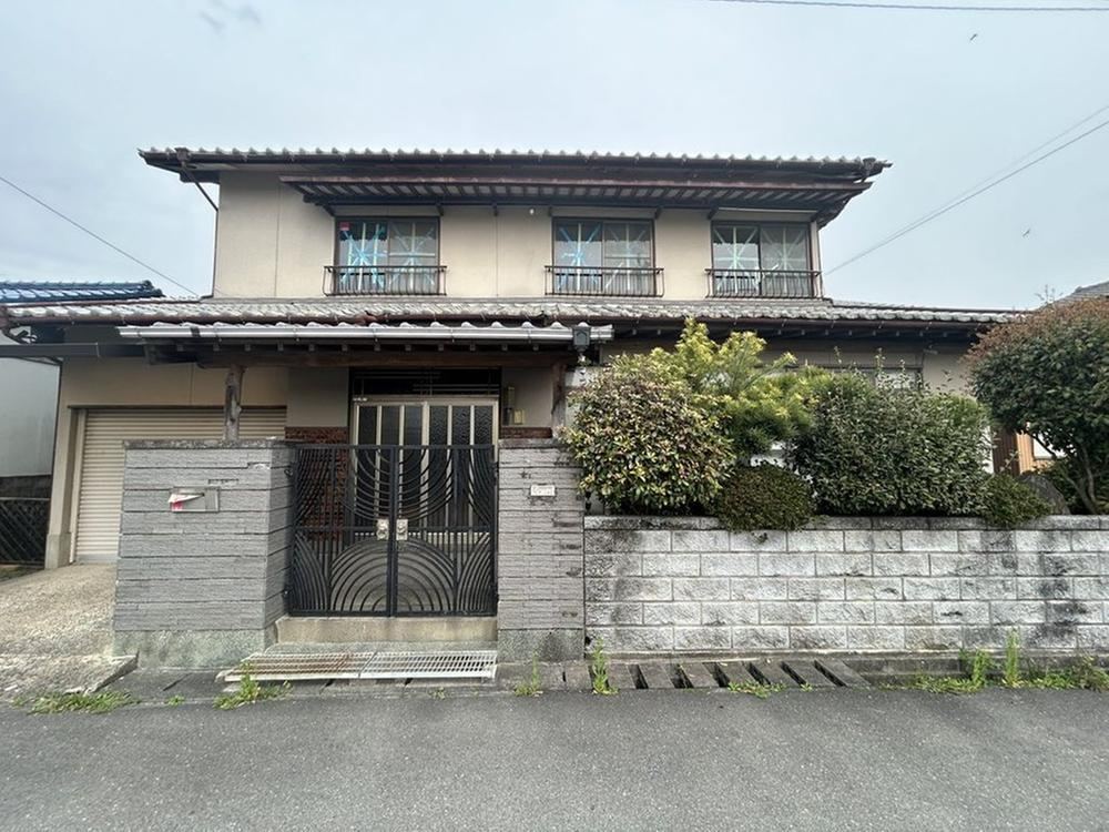 5LDK house in Kurate, Kurate District, Fukuoka - Photo 1
