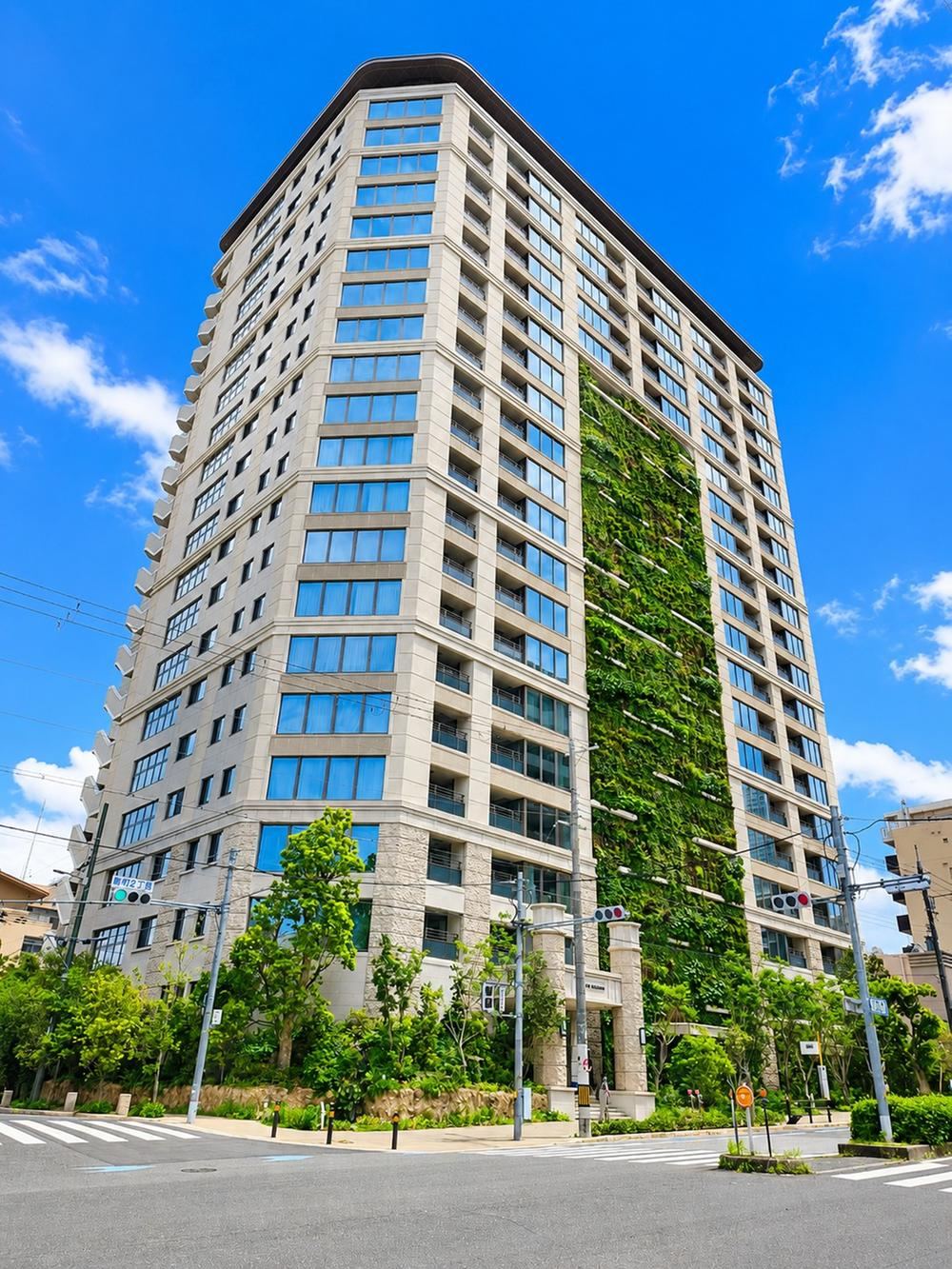 2LDK apartment in Tennoji Ward, Osaka - Photo 1