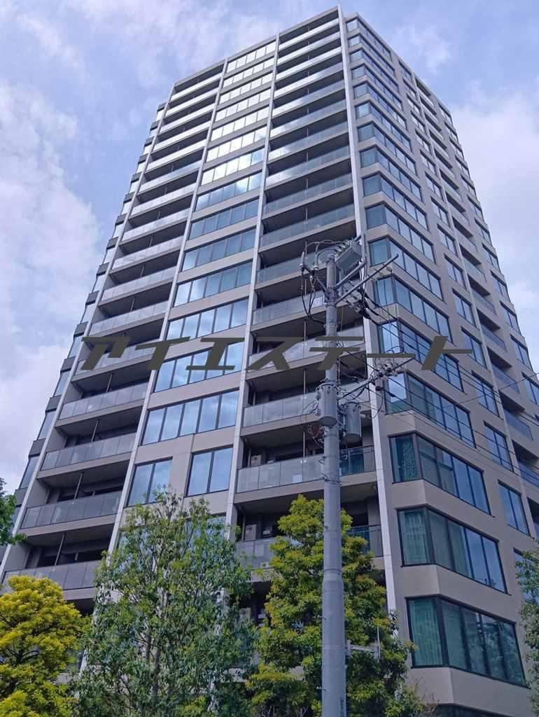 2LDK apartment in Shibuya Ward, Tokyo - Photo 1