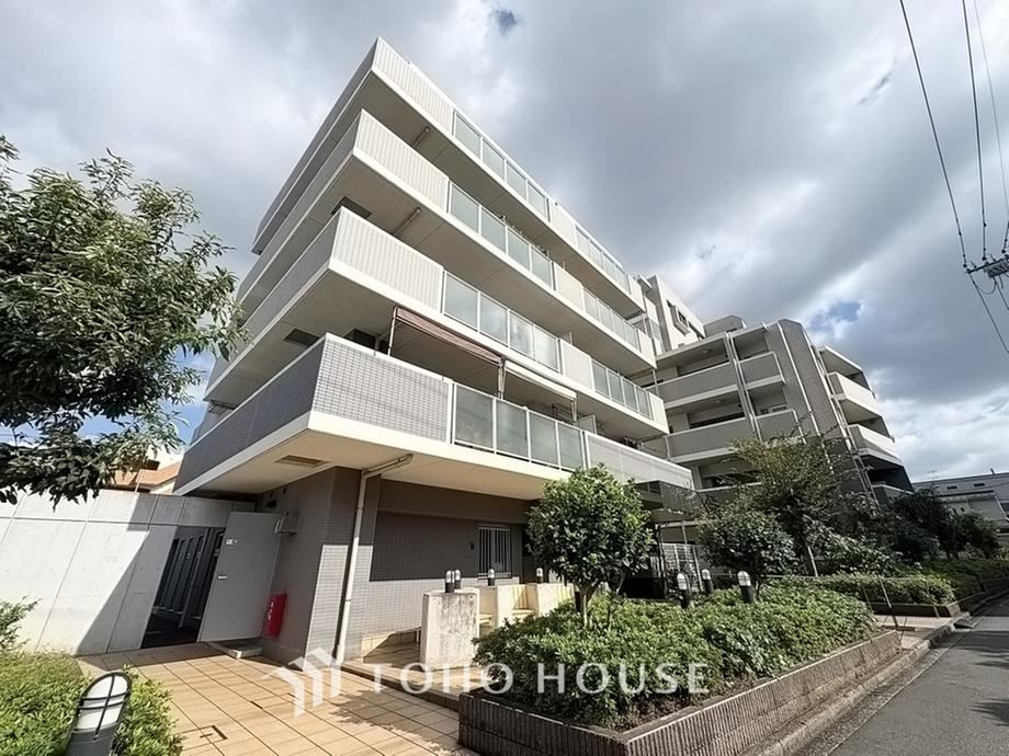 4LDK apartment in Nishitokyo, Tokyo - Photo 1