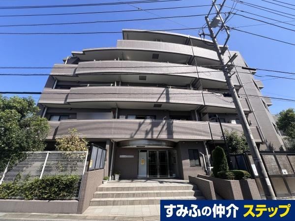 3LDK apartment in Ichikawa, Chiba - Photo 1