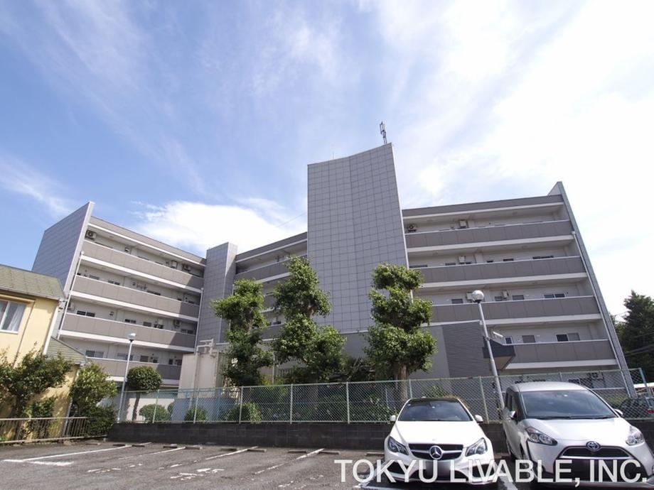 3LDK apartment in Naka Ward, Yokohama, Kanagawa - Photo 1