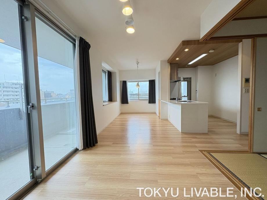 4LDK apartment in Higashi Ward, Fukuoka - Photo 1