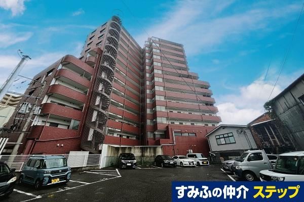 4LDK apartment in Hakata Ward, Fukuoka - Photo 1