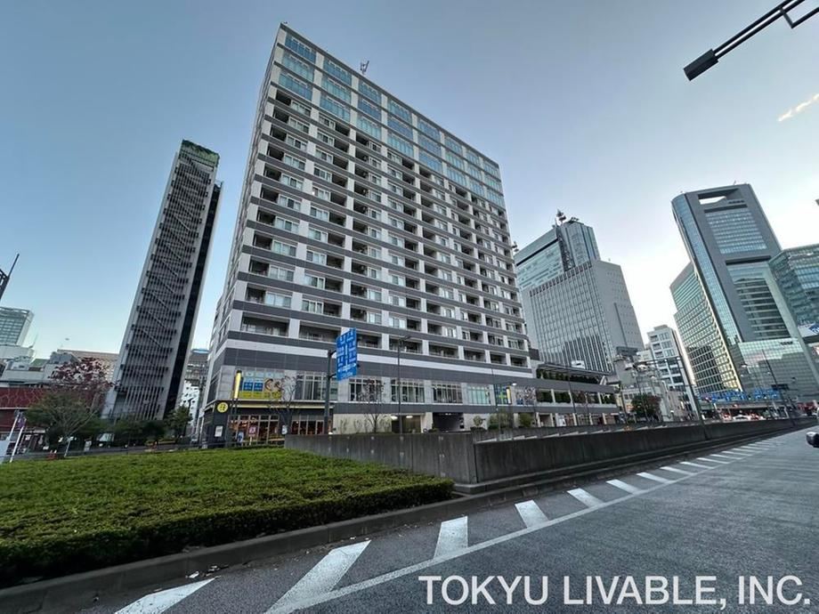 1K apartment in Minato Ward, Tokyo - Photo 1
