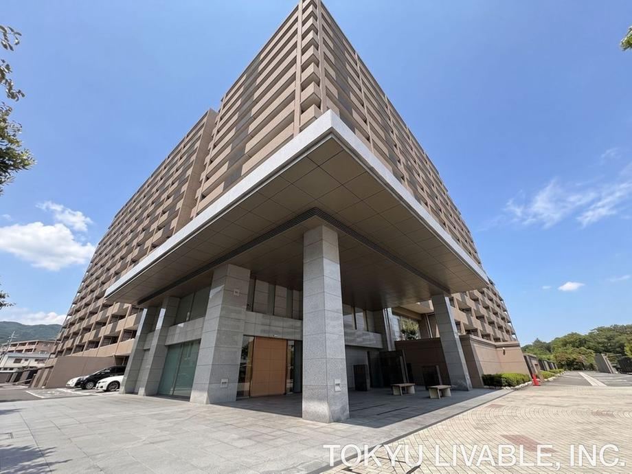 3LDK apartment in Mino, Osaka - Photo 1
