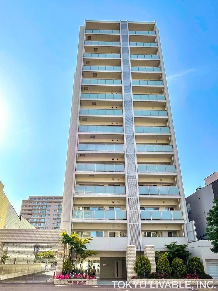 3LDK apartment in Nishi Ward, Sapporo, Hokkaido - Photo 1