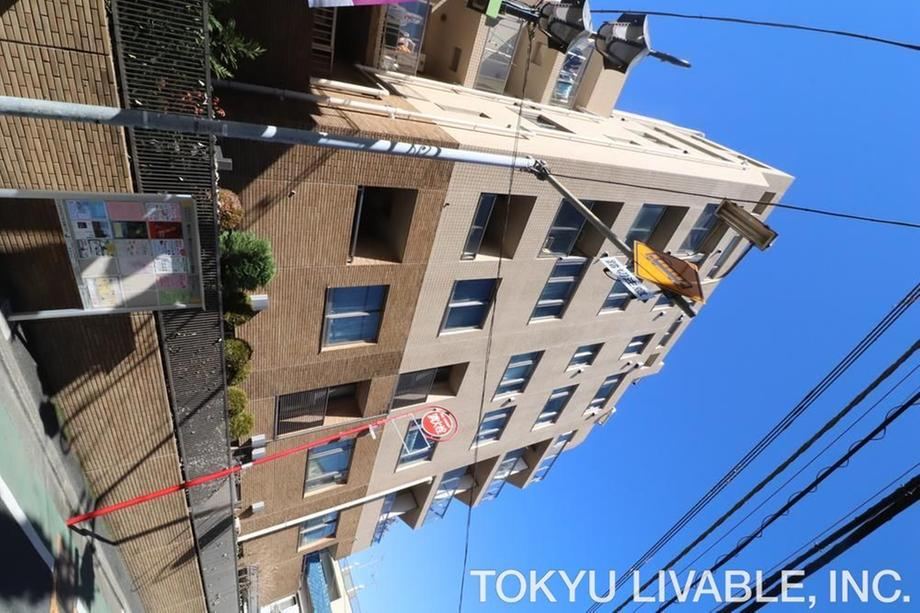 2LDK apartment in Setagaya Ward, Tokyo - Photo 1