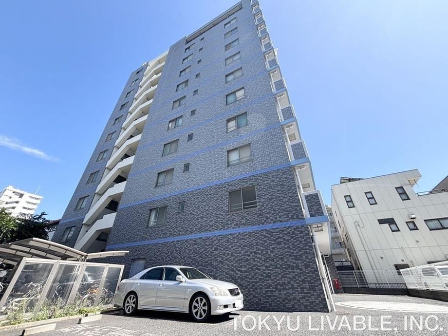 2LDK apartment in Katsushika Ward, Tokyo - Photo 1