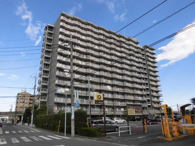 3LDK apartment in Fukaya, Saitama - Photo 1