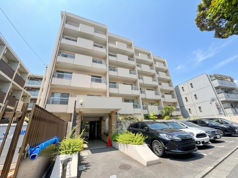 3LDK apartment in Suginami Ward, Tokyo - Photo 1