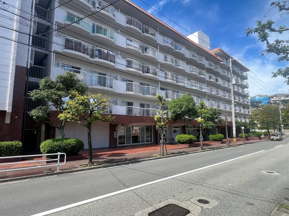 3LDK apartment in Takarazuka, Hyogo - Photo 1