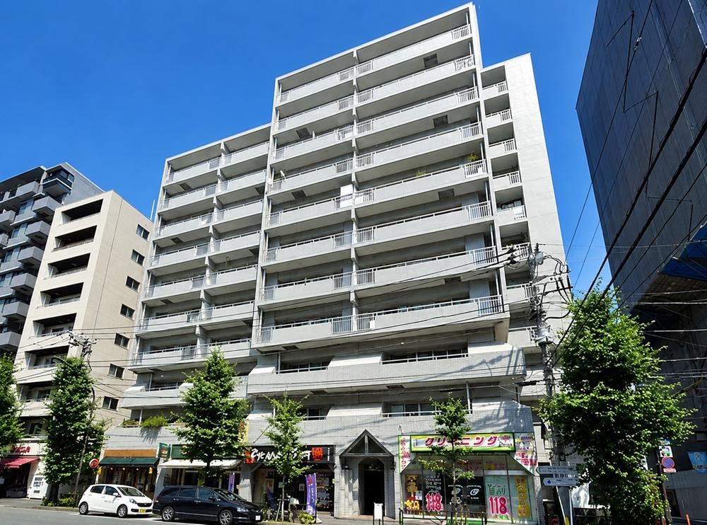 2LDK apartment in Bunkyo Ward, Tokyo - Photo 1