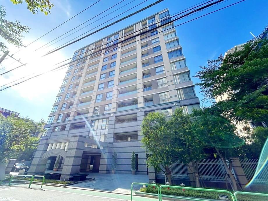 1LDK apartment in Chiyoda Ward, Tokyo - Photo 1