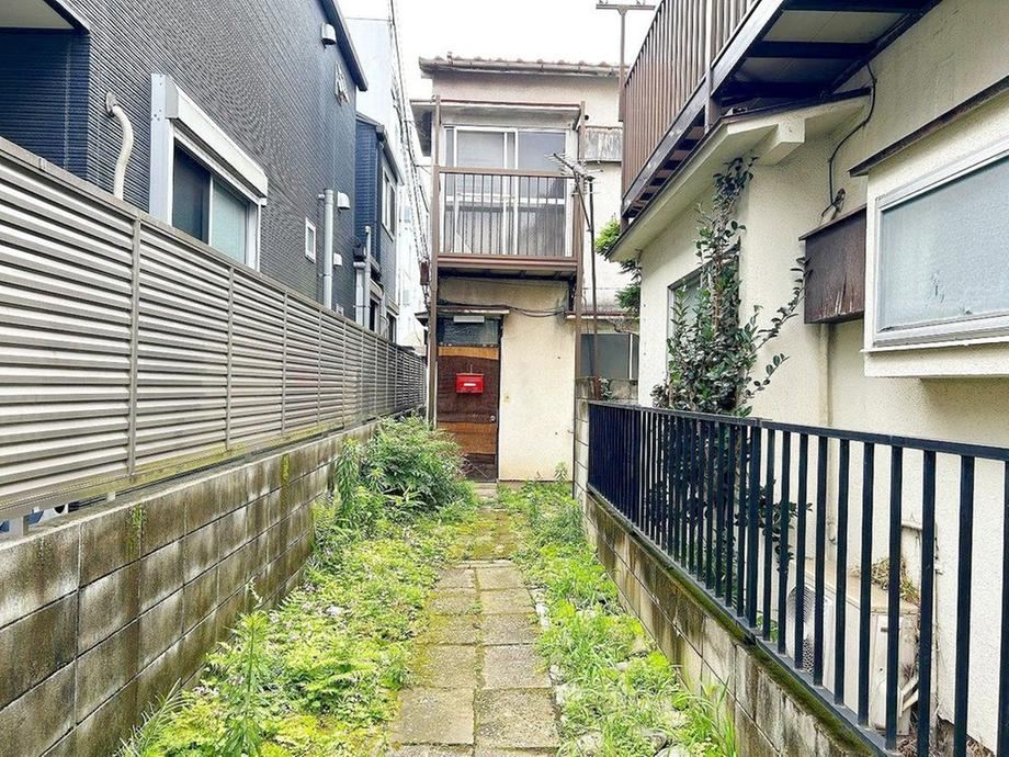 181 m² land in Nakano Ward, Tokyo - Photo 1