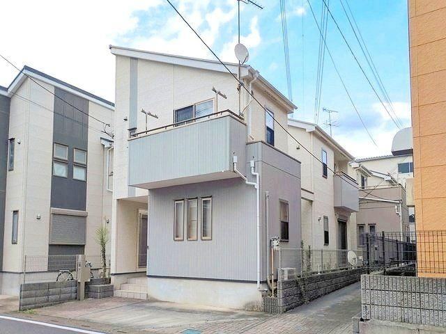 4LDK house in Niiza, Saitama - Photo 1