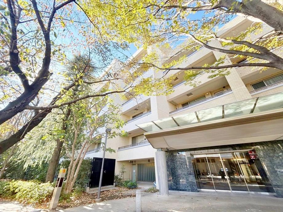 2LDK apartment in Setagaya Ward, Tokyo - Photo 1