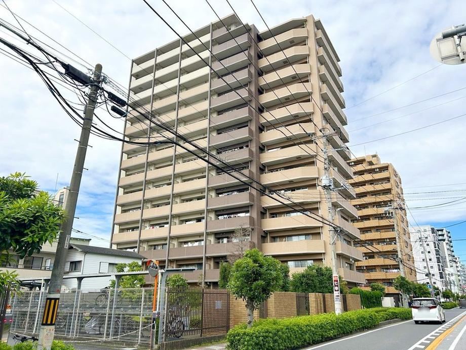 3LDK apartment in Warabi, Saitama - Photo 1
