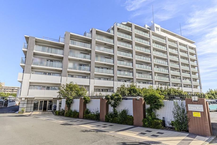 4LDK apartment in Funabashi, Chiba - Photo 1