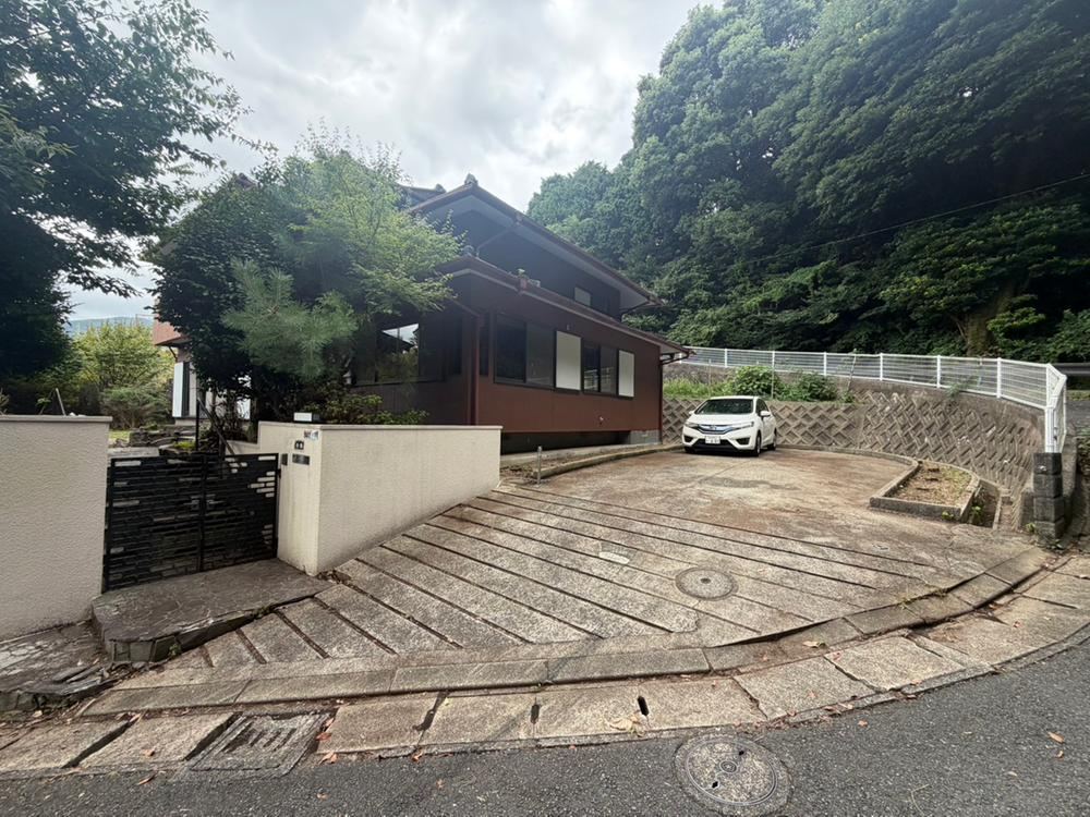 7LDK house in Yahatahigashi Ward, Kitakyushu, Fukuoka - Photo 1