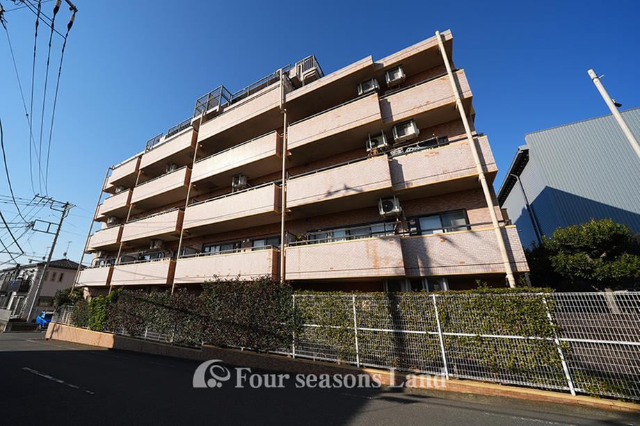 3LDK apartment in Fujisawa, Kanagawa - Photo 1