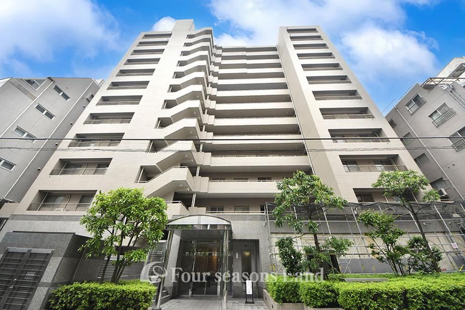 3LDK apartment in Fujisawa, Kanagawa - Photo 1