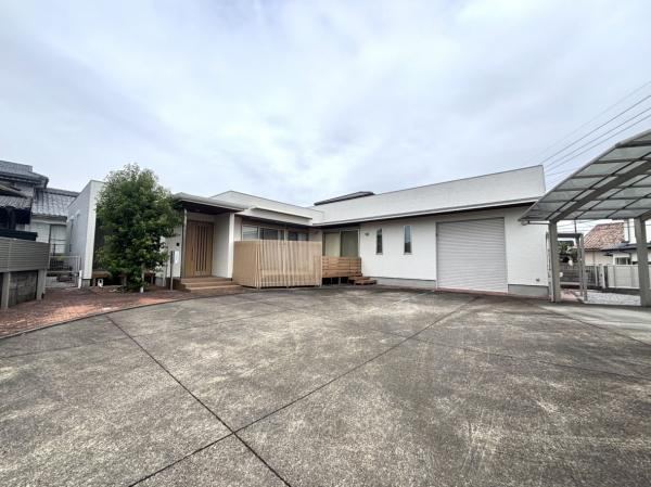 4LDK house in Miyakonojo, Miyazaki - Photo 1