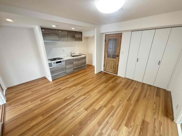 3LDK apartment in Nakagyo Ward, Kyoto - Photo 1